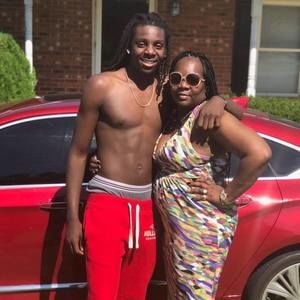 Meet your Posher, Sal-bey